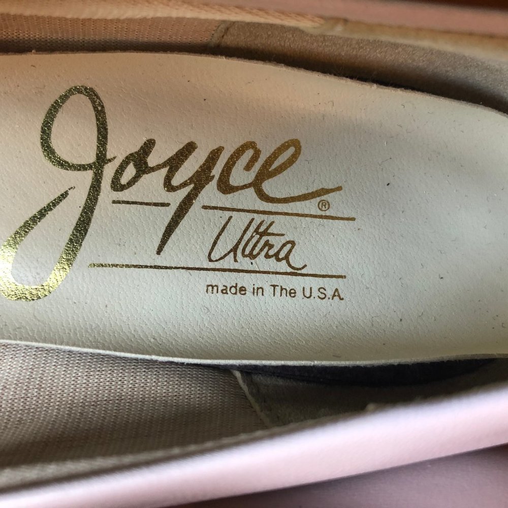 Shoes - Picture 2 of 14